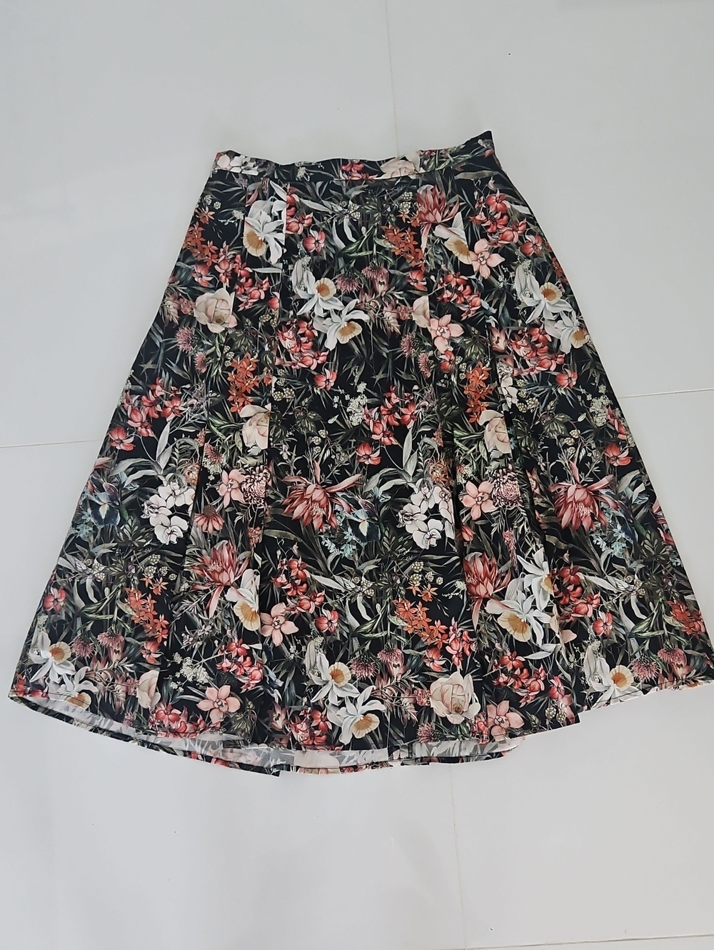 ANTONIO MELANI Black Floral A-Line Midi Skirt with Pink & White Blooms